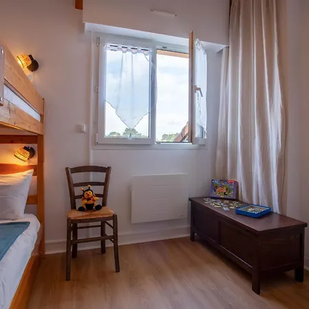 Le Cabestan - Appt N-15 By Interhome * Pornic