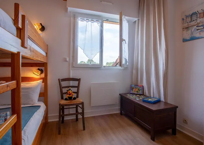 Le Cabestan - Appt N-15 By Interhome * Pornic